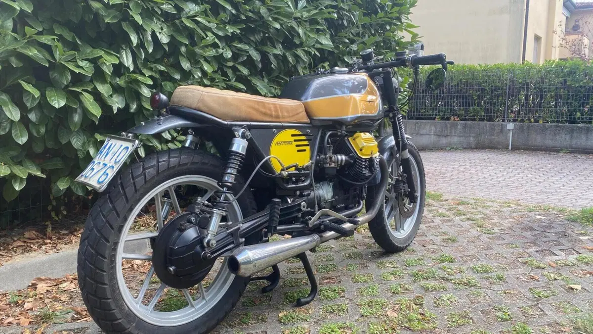 Moto Guzzi   (6)