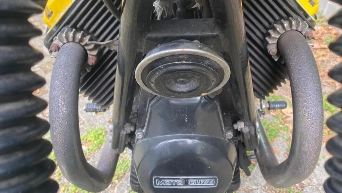 Moto Guzzi   (11)