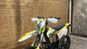 Husqvarna TE 250i (2023) 
