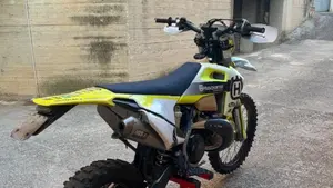 Husqvarna TE 250i (2023)  (5)