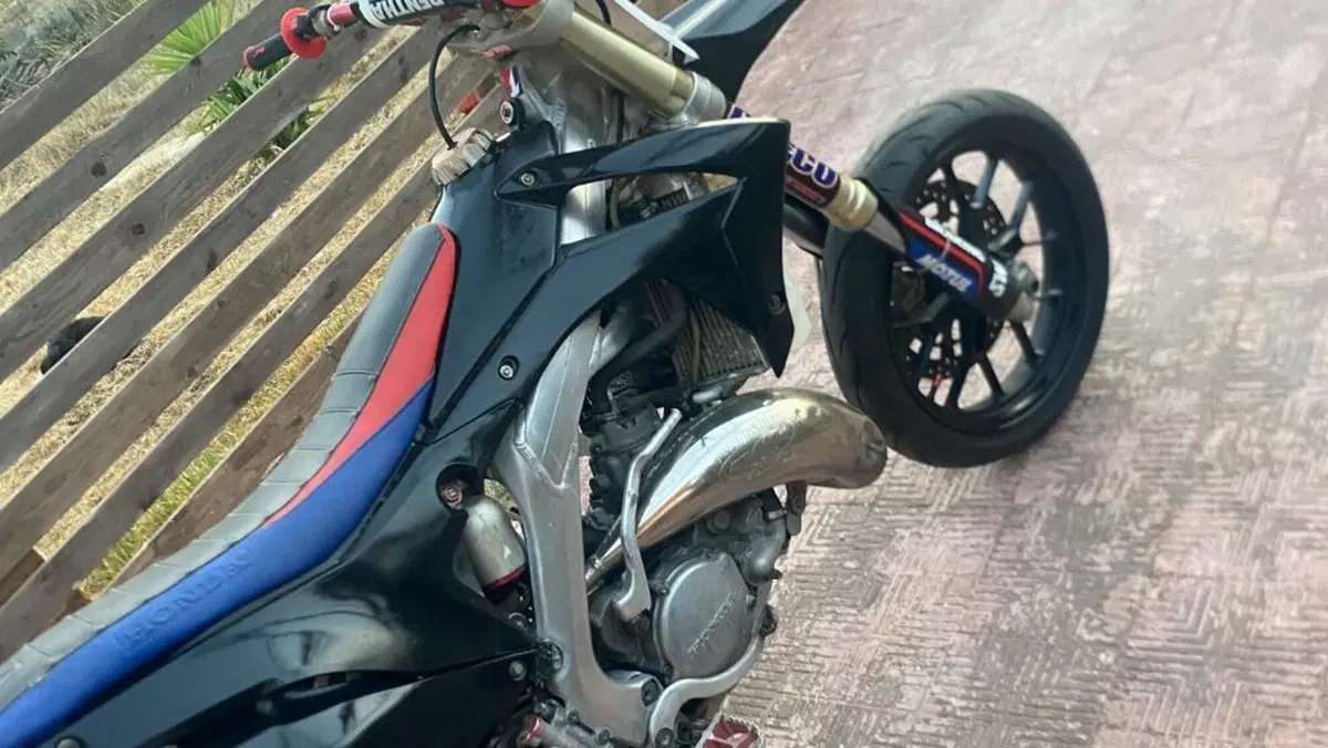 Honda @ 125 ES (2000 - 04)  (6)