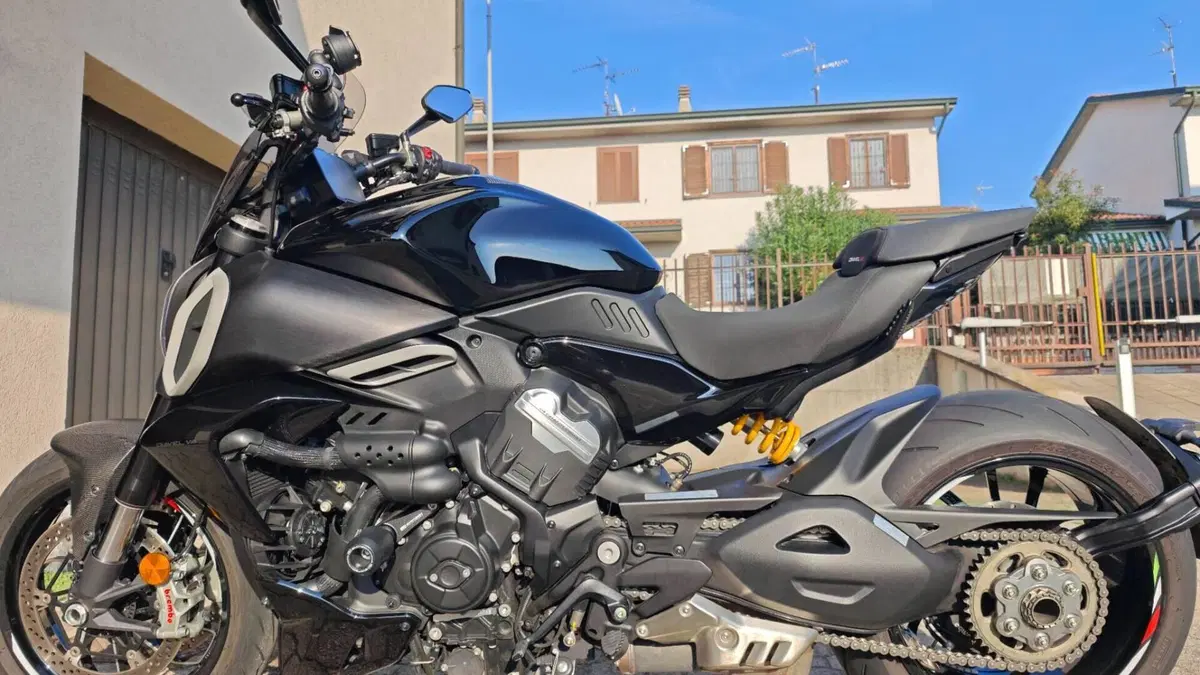Ducati Diavel V4 (2023 - 26)  (3)