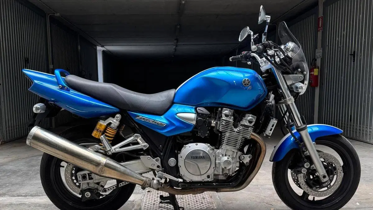 Yamaha XJR 1300 (2006 - 14)  (2)
