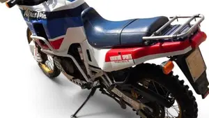 Honda Africa Twin XRV 650  (3)