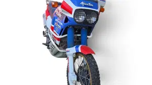 Honda Africa Twin XRV 650  (8)