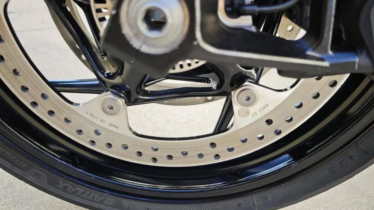 Bmw F 900 R (2021 - 24)  (9)