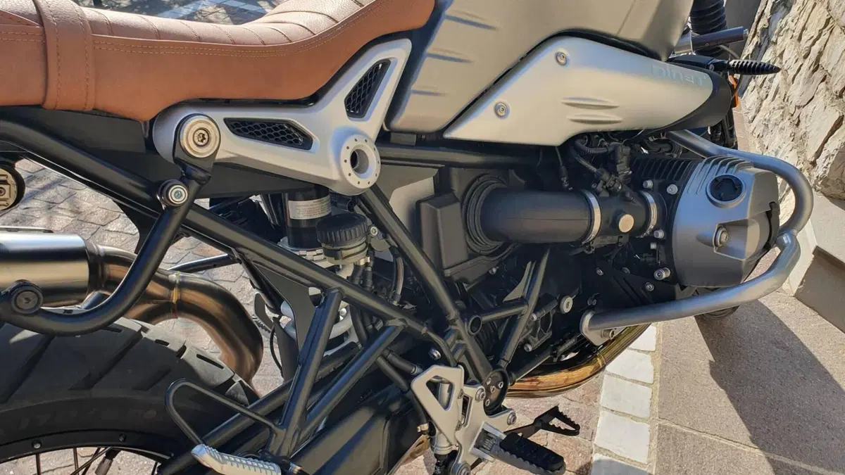 Bmw R nineT 1200 Scrambler (2016 - 20)  (6)