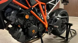 KTM 1290 Super Duke R ABS (2014 - 16)  (4)