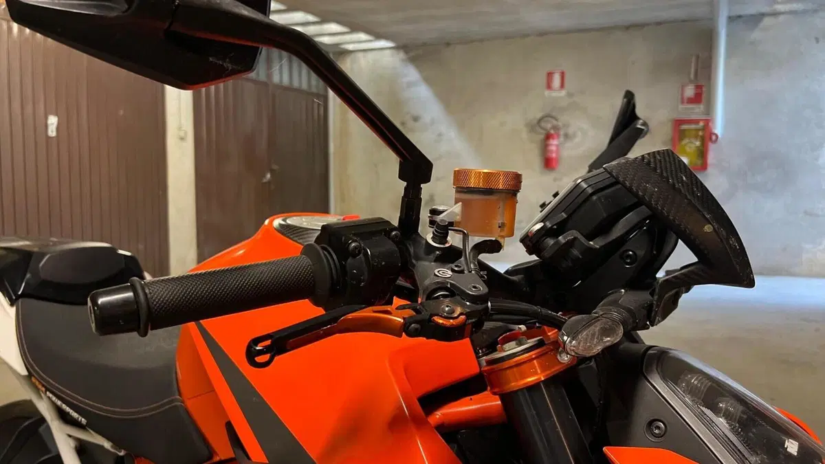 KTM 1290 Super Duke R ABS (2014 - 16)  (5)