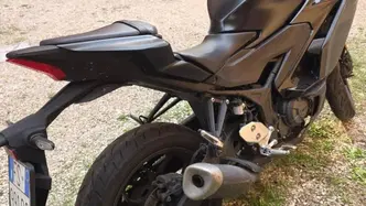 Yamaha YZF R3 (2025 - 26) usata