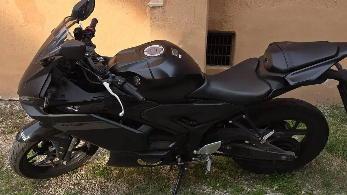 Yamaha YZF R3 (2025 - 26)  (5)