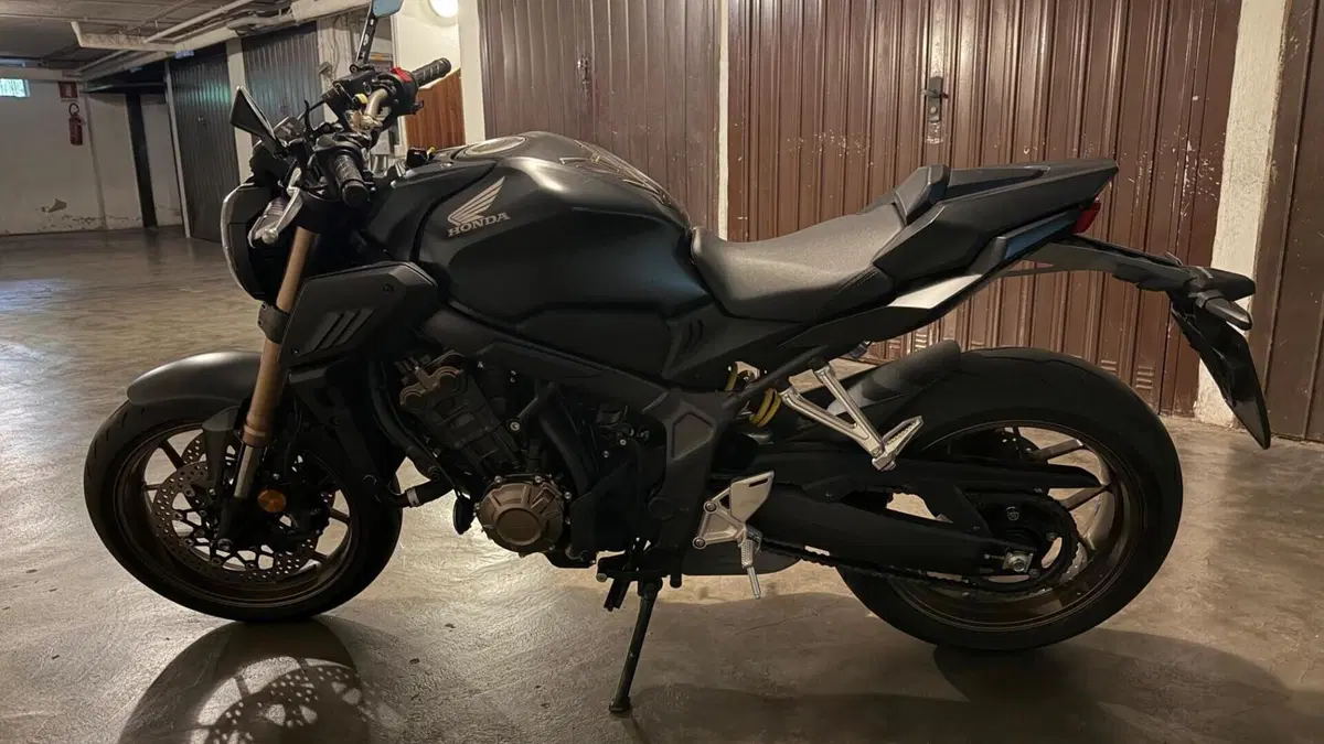 Honda CB 650 R (2021 - 23)  (2)