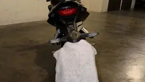 Honda CB 650 R (2021 - 23)  (4)