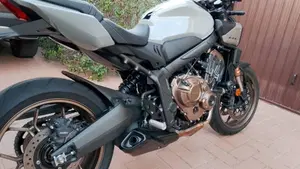 Honda CB 650 R (2024 - 25)  (5)