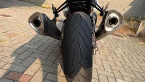 Suzuki GSX-R1000 (2009 - 11)  (4)