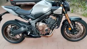 Honda CB 650 R (2024 - 25)  (15)