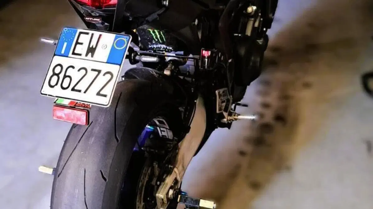 Yamaha MT-09 SP (2021 - 23)  (4)