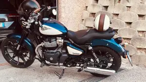 Royal Enfield Super Meteor 650 (2023 - 26)  (2)