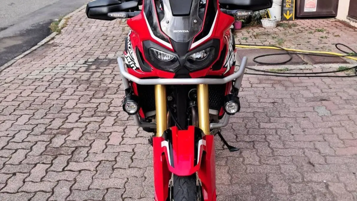 Honda Africa Twin CRF 1000L (2016 - 17)  (3)