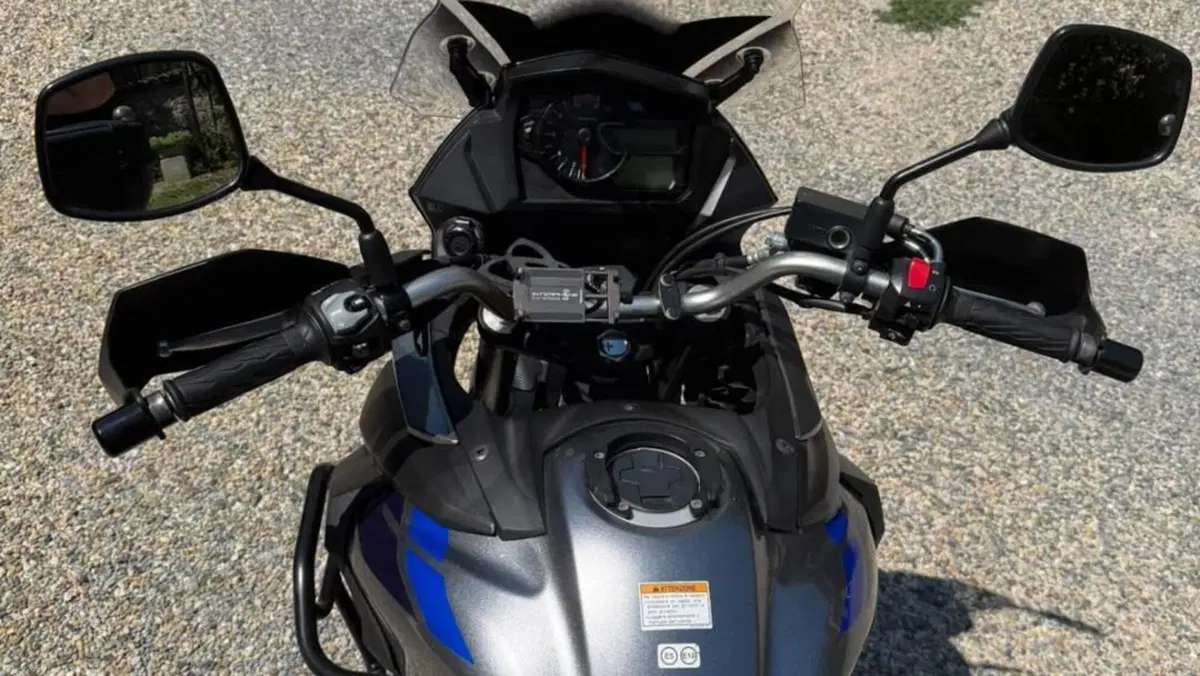 Suzuki V-Strom 650XT (2021 - 25)  (2)