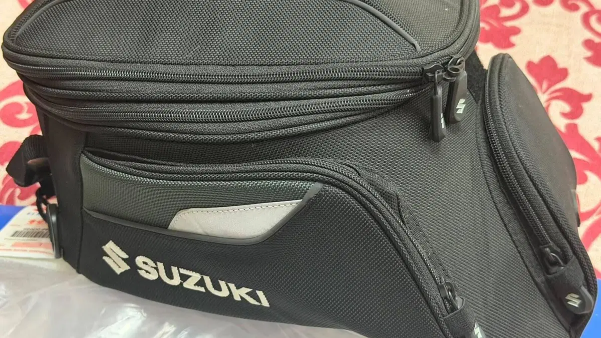 Suzuki V-Strom 650XT (2021 - 25)  (9)