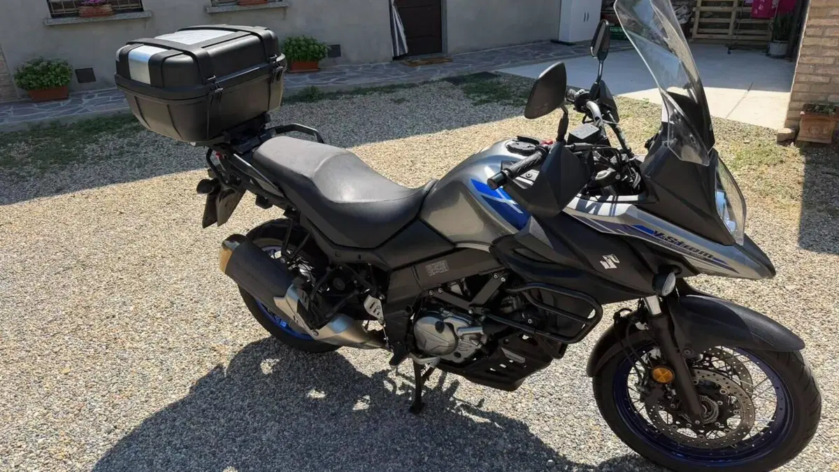 Suzuki V-Strom 650XT (2021 - 25)  (3)