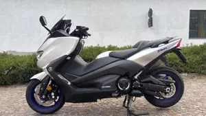 Yamaha T-Max 530 SX (2017 - 19)  (2)