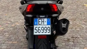 Yamaha T-Max 530 SX (2017 - 19)  (4)