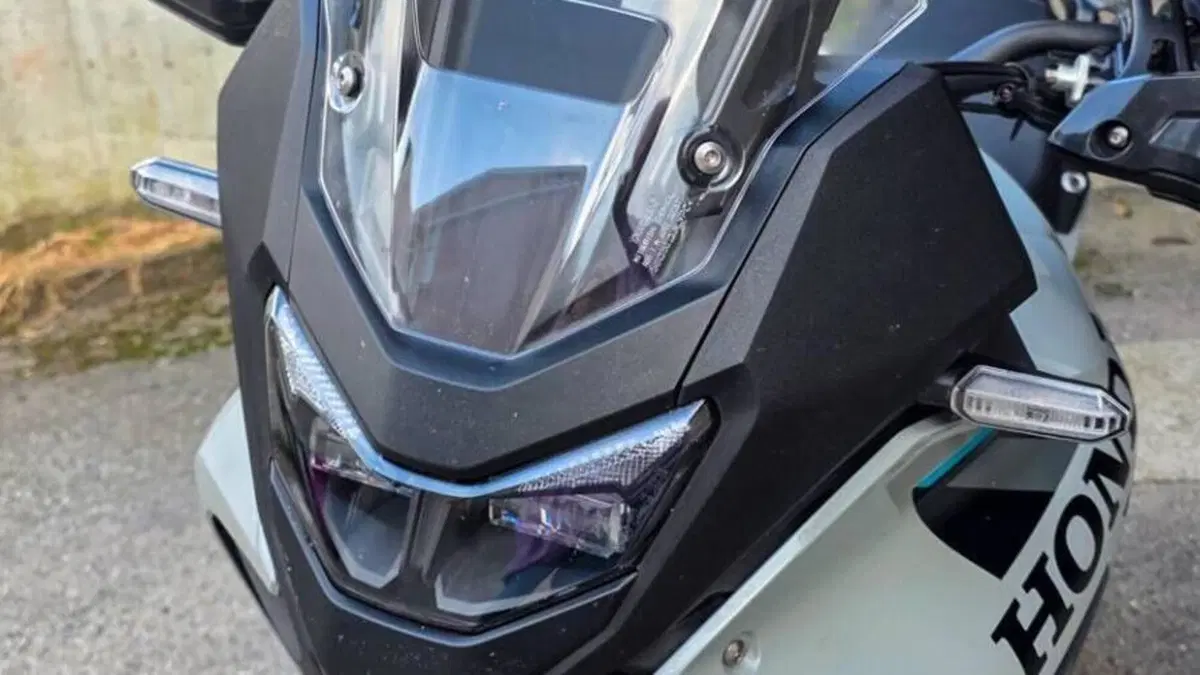 Honda Transalp XL750 (2026)  (8)