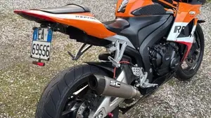 Honda CBR 600 RR (2009 - 12)  (2)