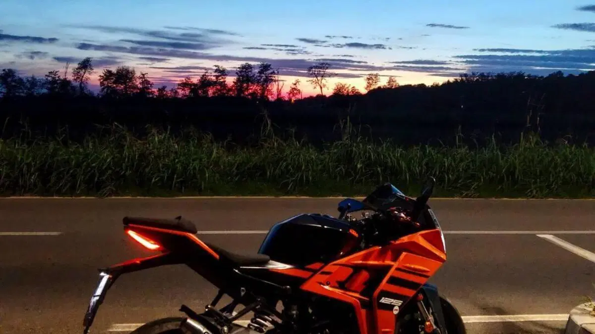 KTM RC 125 (2022 - 26)  (6)