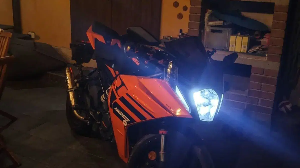 KTM RC 125 (2022 - 26)  (4)
