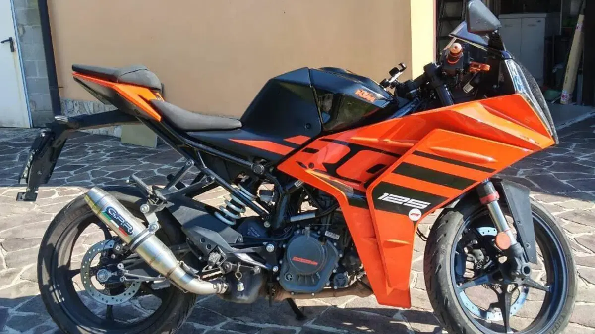 KTM RC 125 (2022 - 26)  (3)