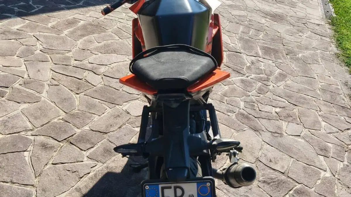 KTM RC 125 (2022 - 26)  (7)