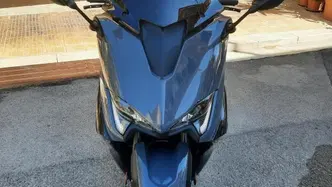 Yamaha T-Max 560 Tech Max (2021) usata