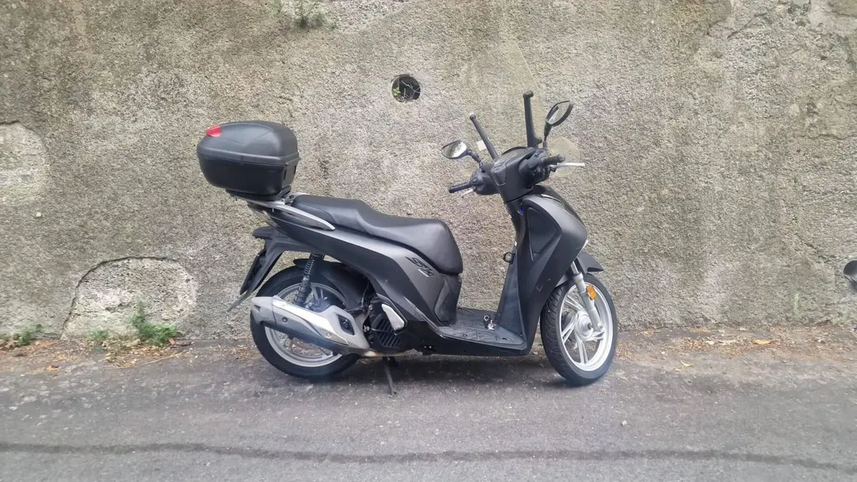 Honda SH 150i (2017 - 19)  (2)
