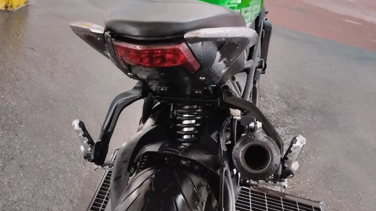 Benelli 752 S (2022 - 25)  (5)