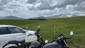 Moto Guzzi V7 Stone (2012 - 15) 