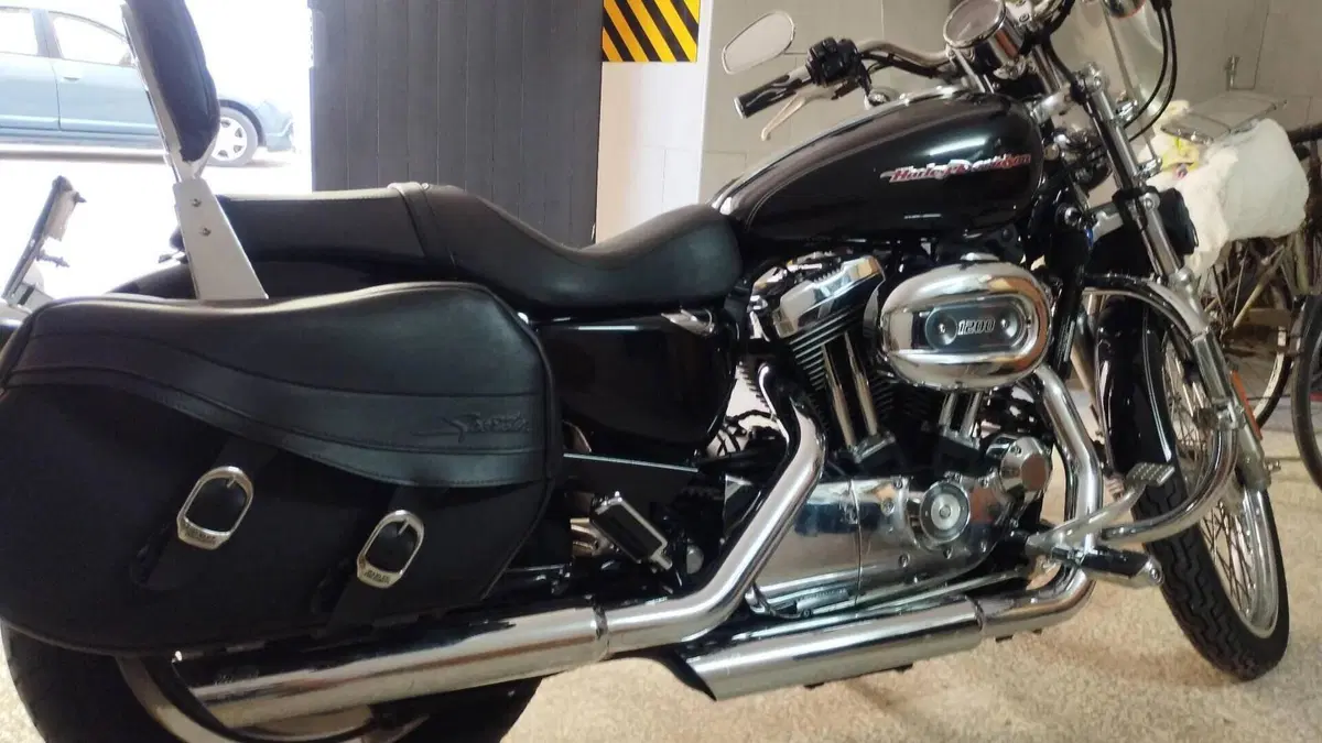 Harley-Davidson 1200 Custom (2007 - 13) - XL 1200C  (3)