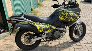 Suzuki XF 650 Freewind (1997 - 03)  (3)