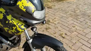 Suzuki XF 650 Freewind (1997 - 03)  (4)