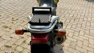 Suzuki XF 650 Freewind (1997 - 03)  (5)