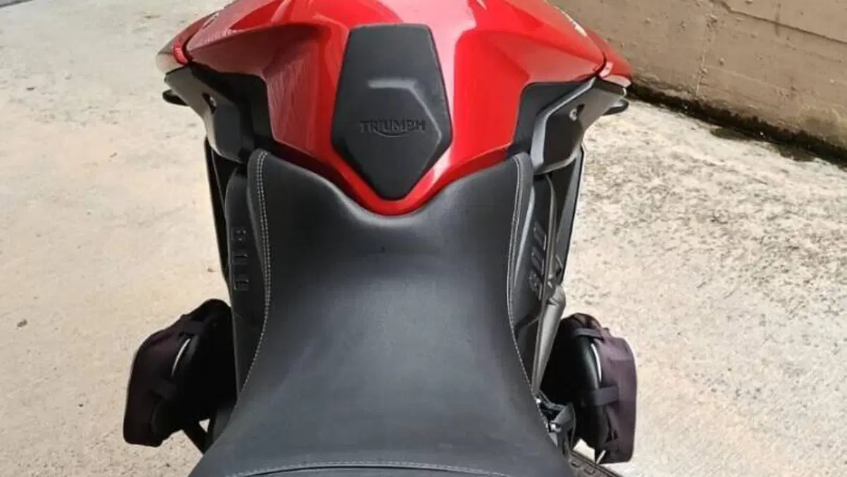 Triumph Tiger 800 XCa (2018 - 20)  (2)