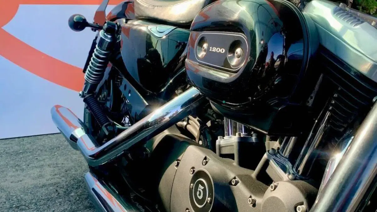 Harley-Davidson 1200 Forty-Eight (2010 - 15)  (6)