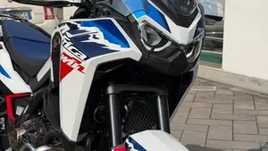 Honda Africa Twin CRF 1100L ES DCT (2024 - 26)  (3)