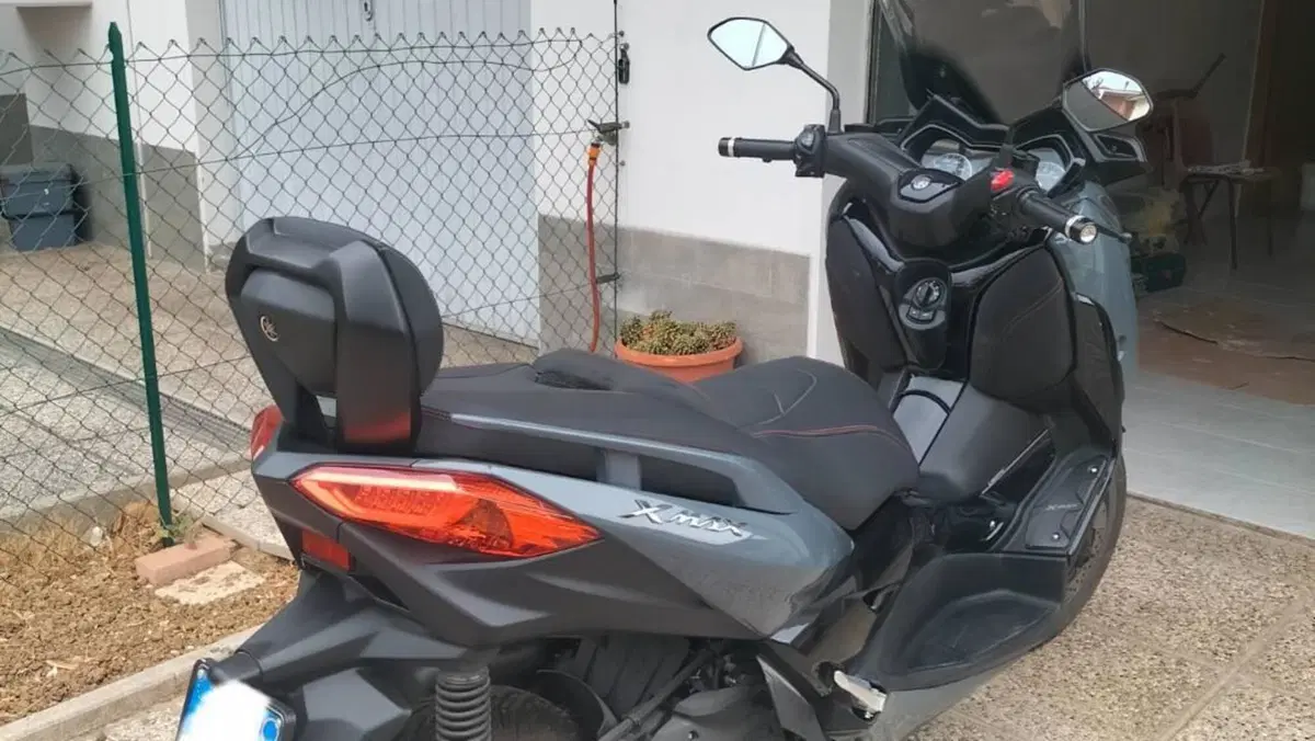 Yamaha X-Max 125 Tech Max (2021 - 24)  (3)