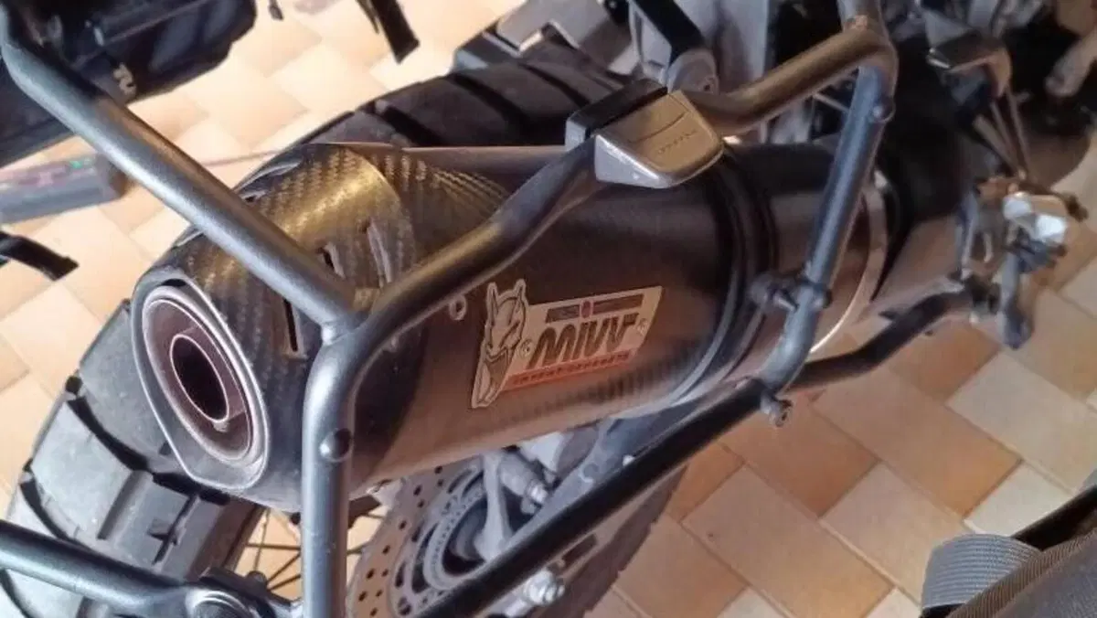 Honda Africa Twin CRF 1000L (2016 - 17)  (9)