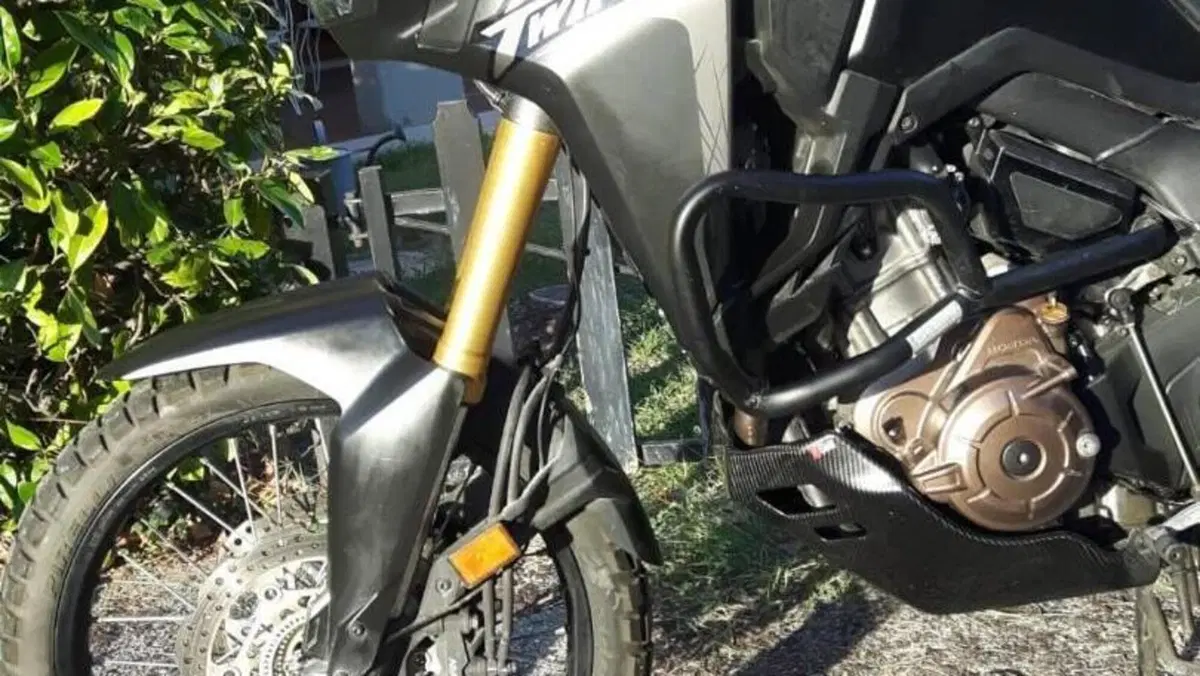 Honda Africa Twin CRF 1000L (2016 - 17)  (10)