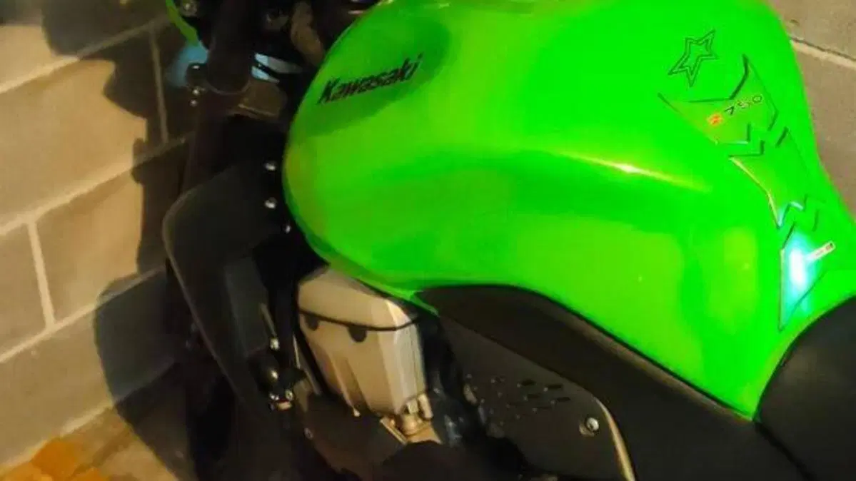 Kawasaki Z 750 (2007 - 14)  (3)