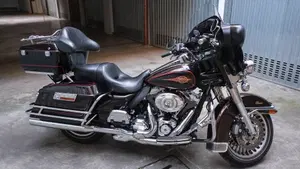 Harley-Davidson 1690 Electra Glide Classic (2010 - 12) - FLHTC  (2)